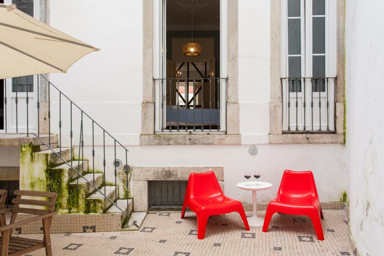 Bairro Alto 3 Bedroom Patio Flat! Apartment