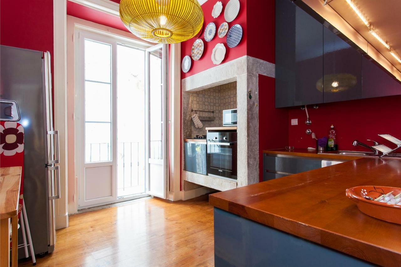 Apartment Bairro Alto 3 Bedroom Patio Flat!