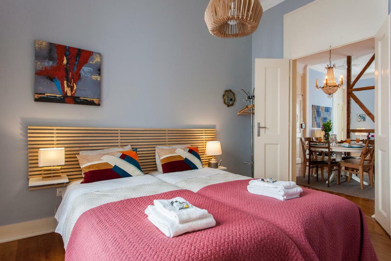 Bairro Alto 3 Bedroom Patio Flat! * Lisbon